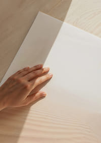 Le sable fin se mêle à l'horizon brumeux et crée une atmosphère de tranquillité.-9