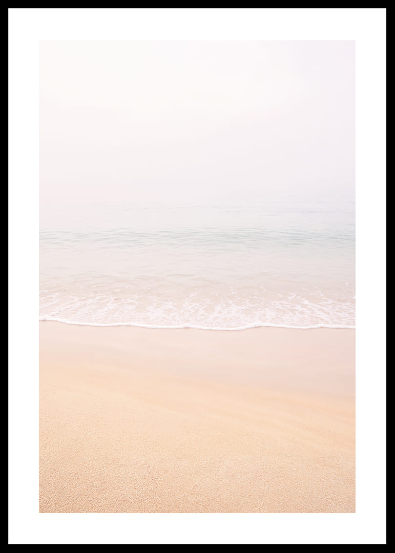 Des plages aux teintes pastel douces se fondent dans un horizon paisible.-12