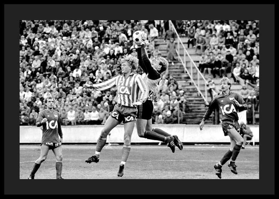 Thomas Ravelli, Andreas Ravelli och Jan “Lill-Damma” Mattsson 1983 Östers IF -12