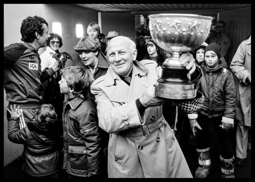 Stig Svensson Med Pokalen 1978 Östers IF No1-12