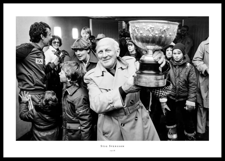 Stig Svensson Med Pokalen 1978 Östers IF No1-12