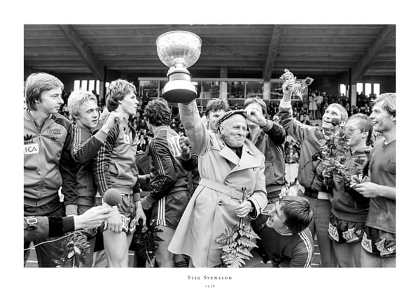 Poster Stig Svensson Med Pokalen 1978 Östers IF No2