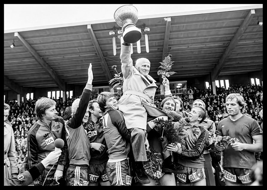 Stig Svensson Med Pokalen 1978 Östers IF No3-12