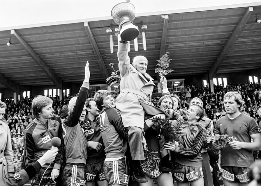 Stig Svensson Med Pokalen 1978 Östers IF No3-12