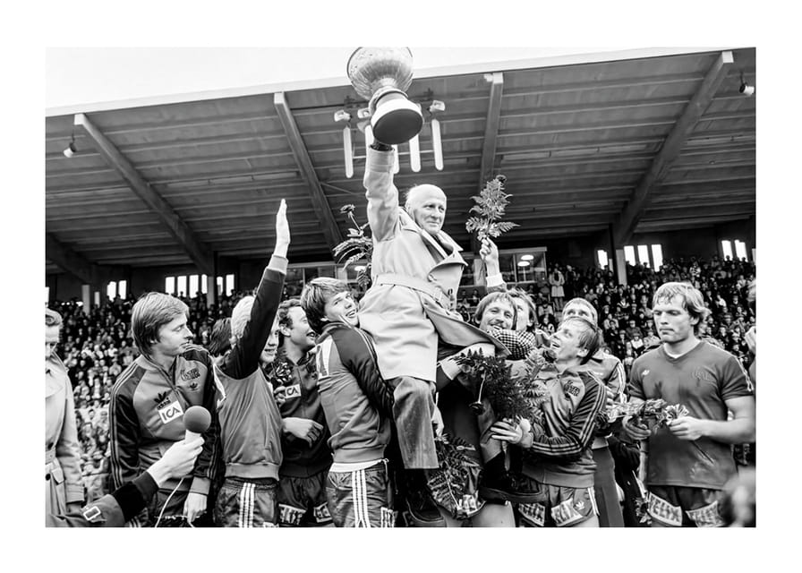 Stig Svensson Med Pokalen 1978 Östers IF No3-12