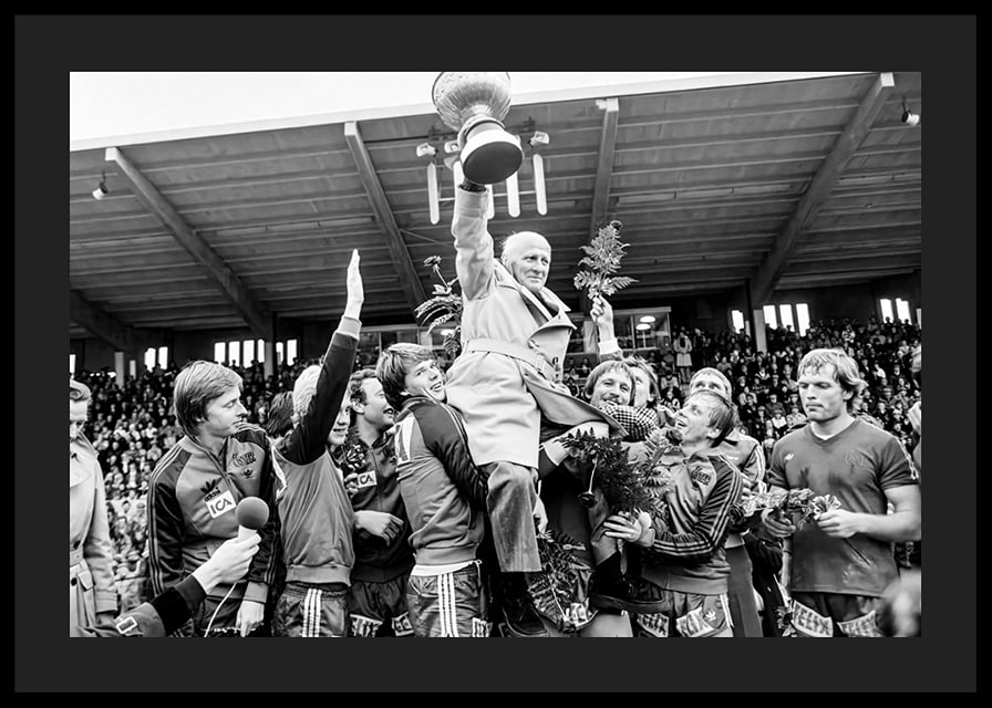 Stig Svensson Med Pokalen 1978 Östers IF No3-12