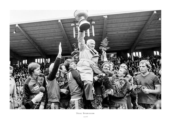 Poster Stig Svensson Med Pokalen 1978 Östers IF No3