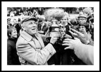 Stig Svensson Med Pokalen 1978 Östers IF No4-2