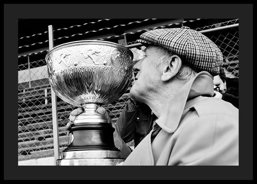 Stig Svensson Med Pokalen 1980 Östers IF-12
