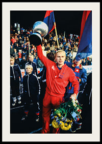 Håkan Arvidsson Med Pokalen 1980 Östers IF -4
