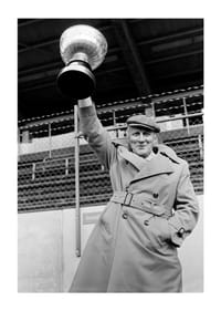  Stig Svensson Lyfter Pokalen 1980 Östers IF -3