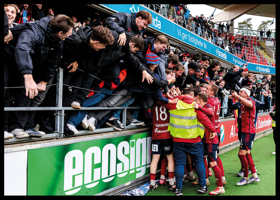 Målfirande Med Supportrar Östers IF 2025 No2-12