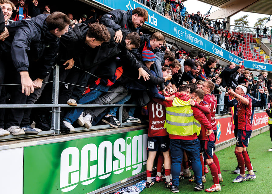 Målfirande Med Supportrar Östers IF 2025 No2-12