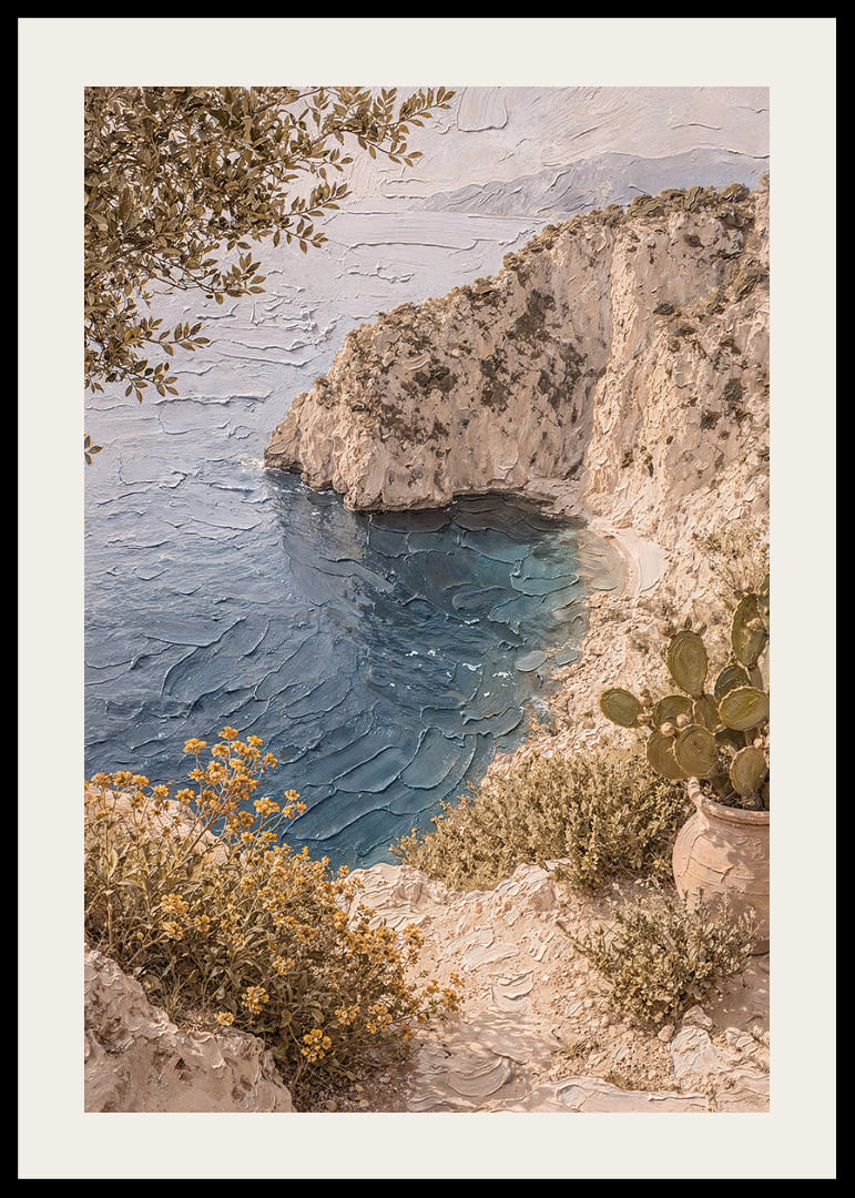 Harmonisk kyst med klipper og klart blått hav.-12