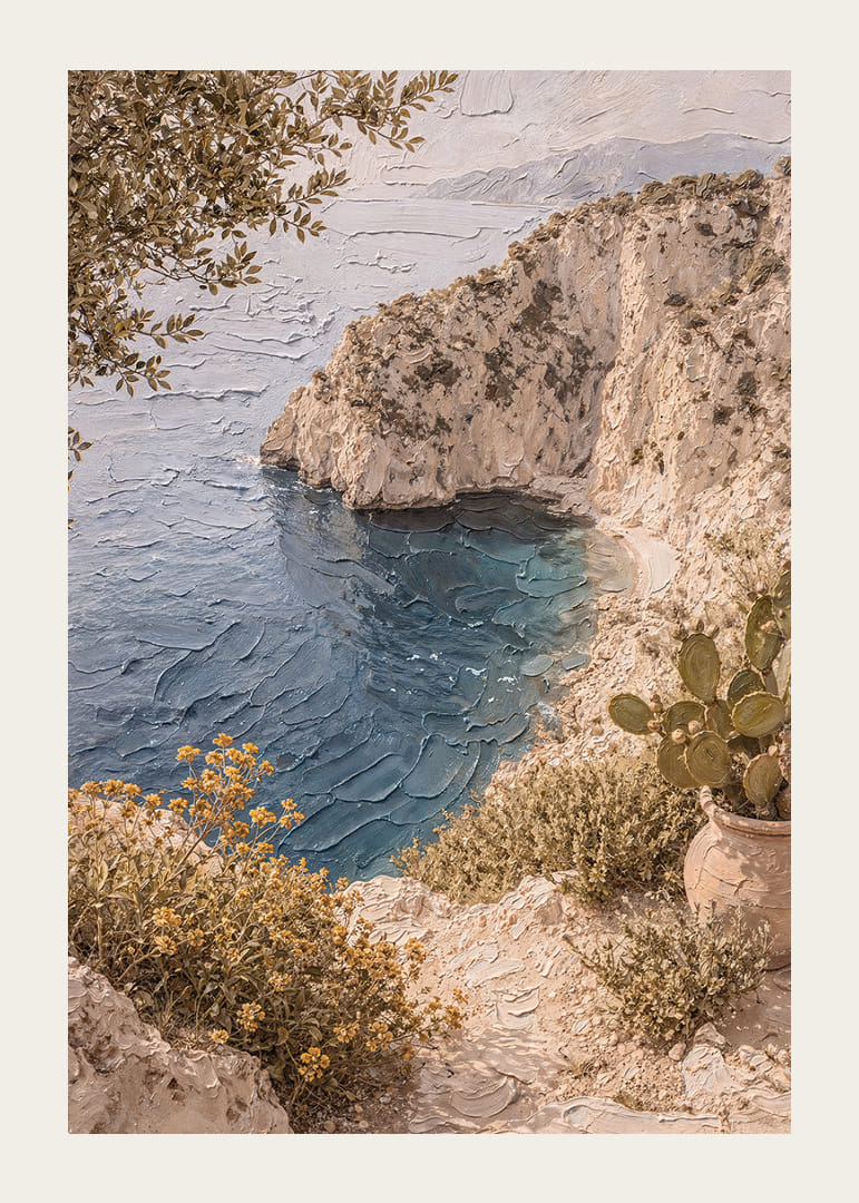 Harmonisk kyst med klipper og klart blått hav.-12