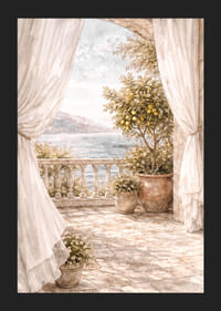 O terasă însorită cu vedere la o mare sclipitoare.-5