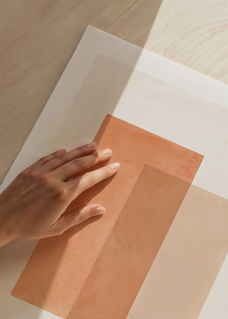 Soft earth tones in perfect harmony create a calm expression.-12