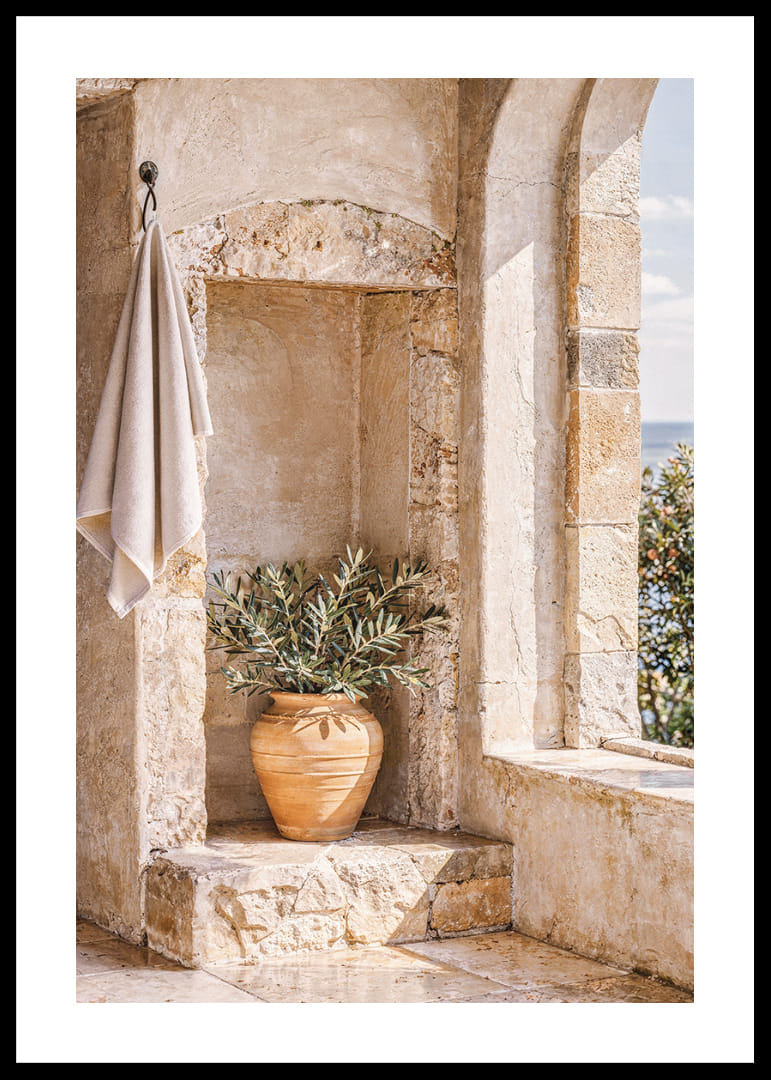 Een gezellig hoekje met een olijfpot in de zon.-12