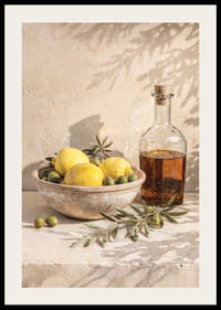 Zonovergoten citroenen met olijftakken in een rustieke, elegante setting.-2