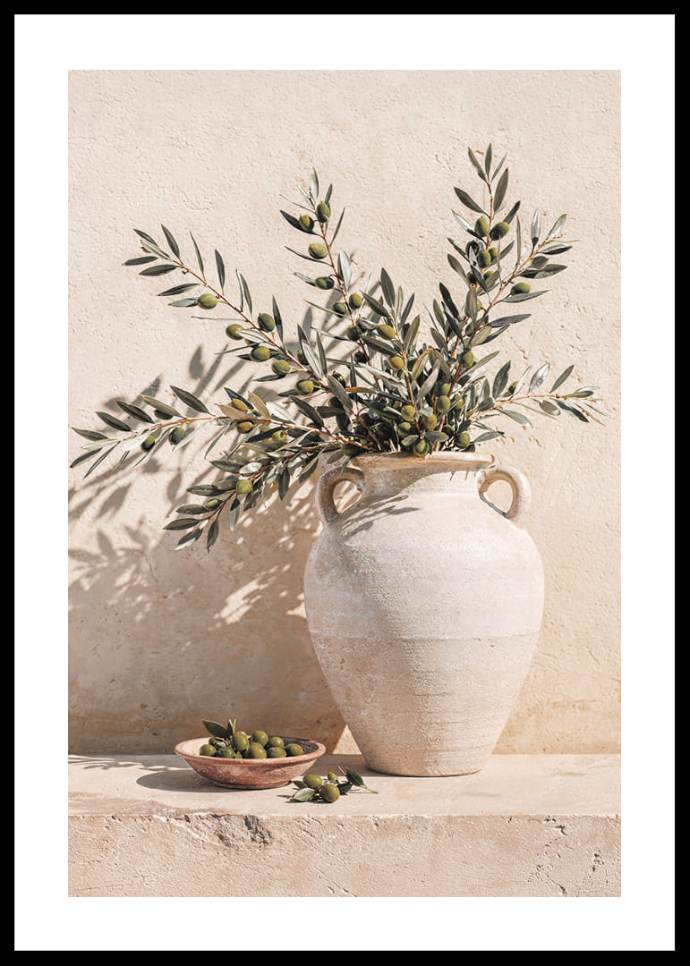 De mediterrane schoonheid van olijven in het zonnige licht.-12