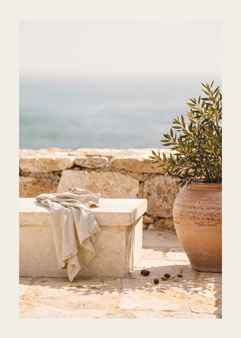 A relaxed Mediterranean feel by the sea.-12