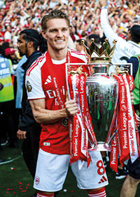 Arsenal Premier League Champions 2025-26 Martin Ødegaard No2-9
