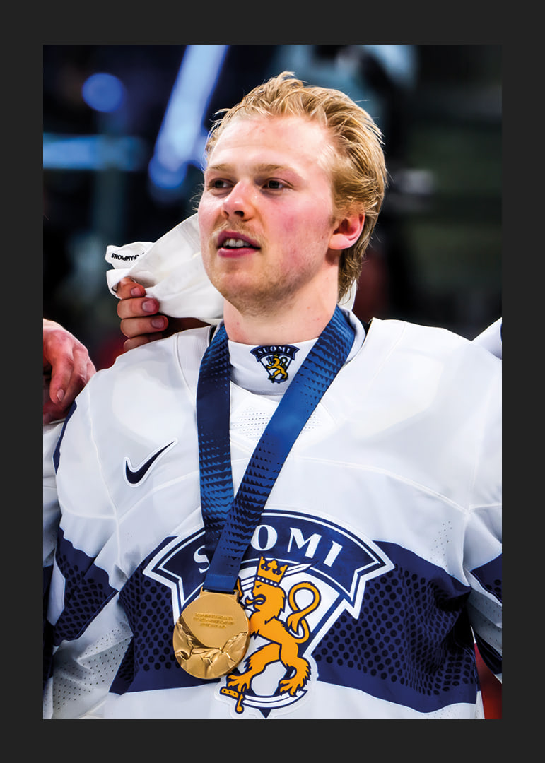 Konsta Helenius Jääkiekon MM-Kultaa 2026 Suomi-12