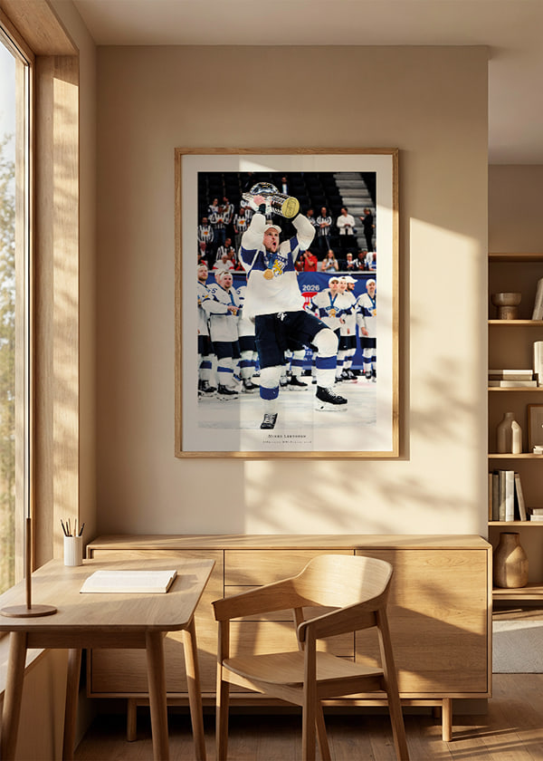 Juliste Mikko Lehtonen Jääkiekon MM-Kultaa 2026 Suomi crossfade