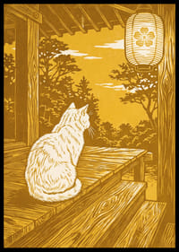 Un gatto riposa su una veranda, circondato da una bellezza dorata.-6