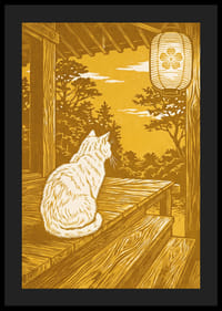 Un gatto riposa su una veranda, circondato da una bellezza dorata.-4