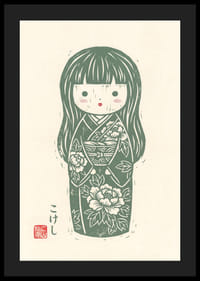 Delicate kokeshi that exudes peace and beauty.-4