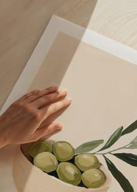 Gentle olive colors in perfect harmony.-9