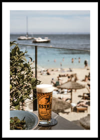 A beach view that combines tranquility and enjoyment.-0