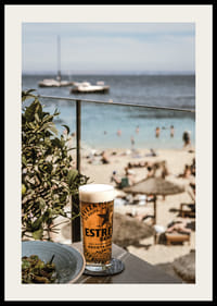 A beach view that combines tranquility and enjoyment.-2