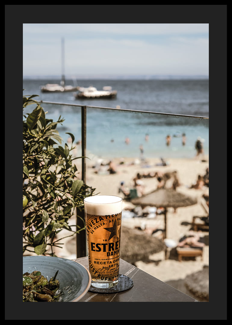 A beach view that combines tranquility and enjoyment.-12