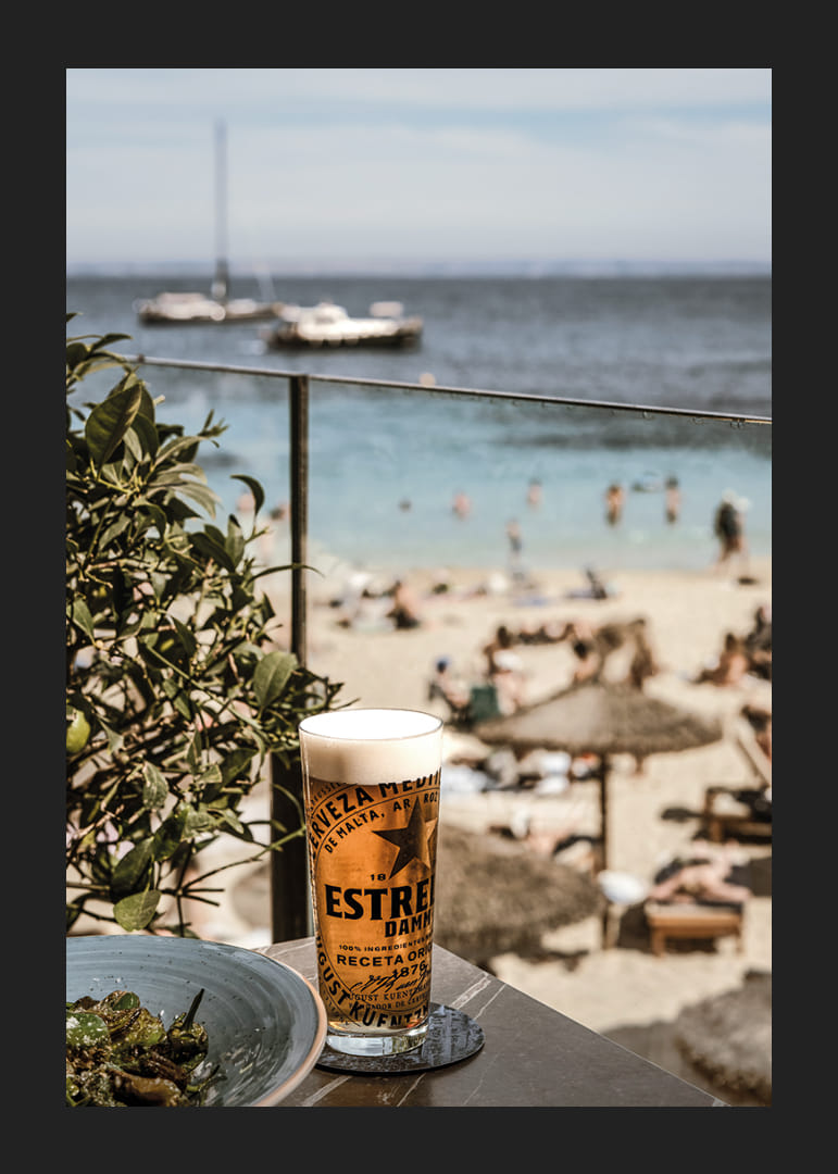 A beach view that combines tranquility and enjoyment.-12