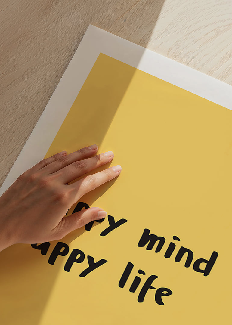 Zabawny plakat typograficzny z przesłaniem szczęśliwego umysłu i życia.-12