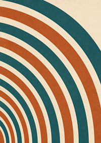 Grafiska bågar i teal, terrakotta och krämvitt skapar en varm retrokänsla.-7