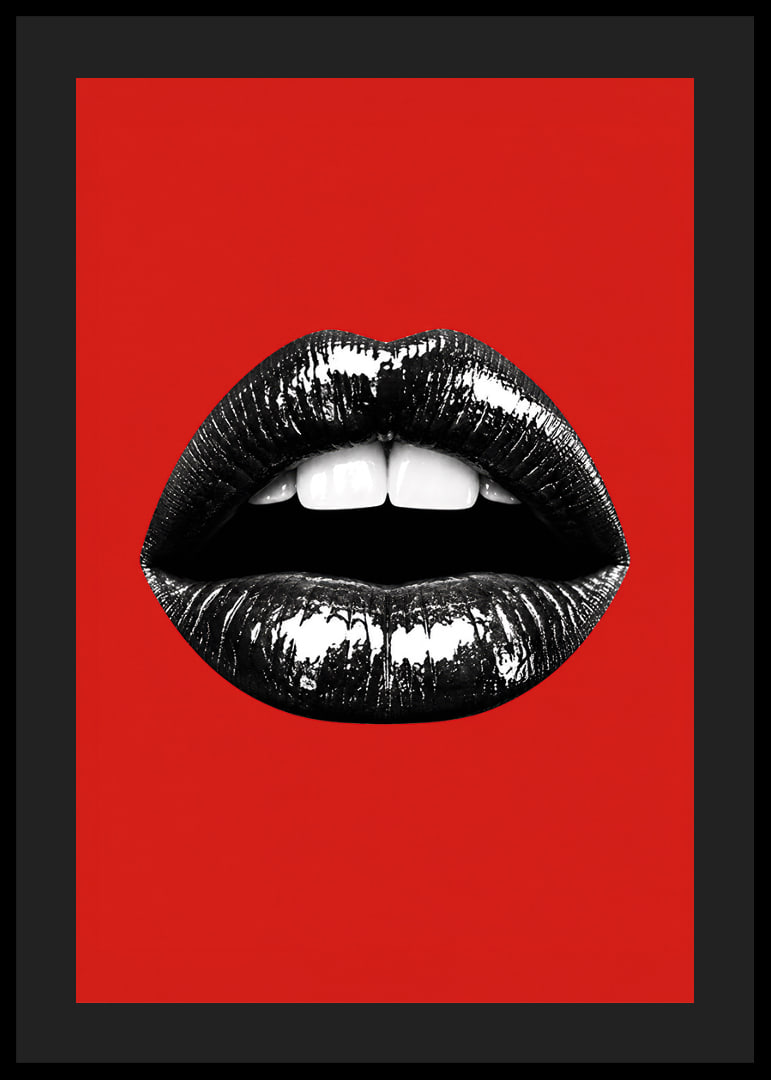 Glossy black lips against a red base create a bold and glamorous feel.-12