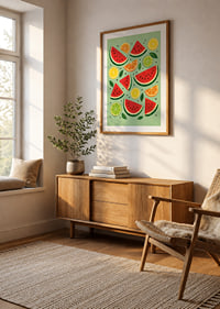 Verspielte Illustration von Wassermelone, Zitrusfrüchten und grünen Blättern in sommerlichen Farben.-8