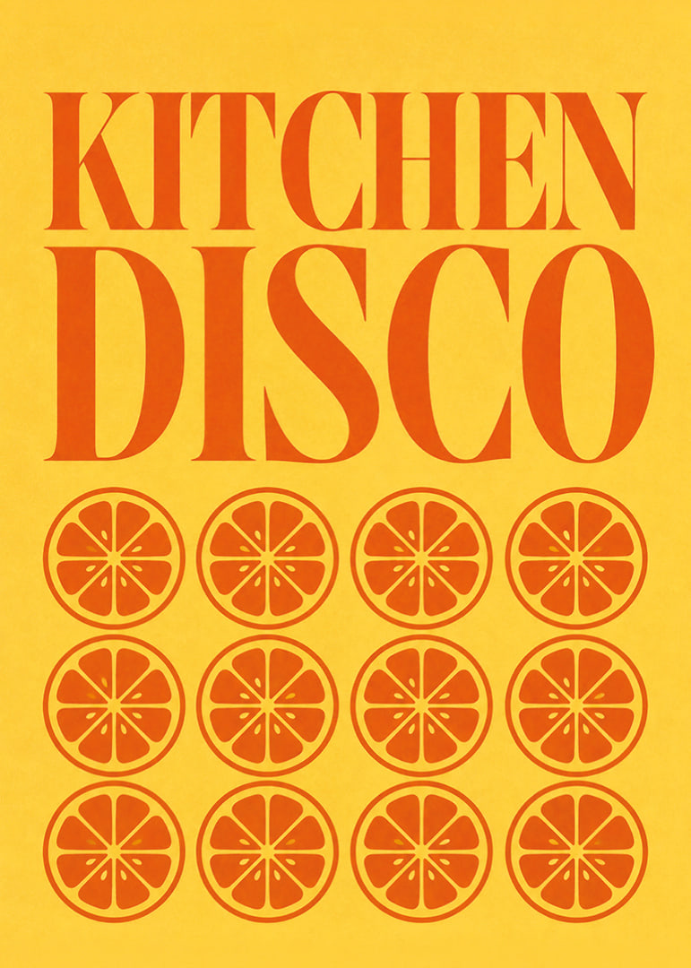 Grafisches Küchenposter mit orangefarbenen Scheiben und einem vom Disco-Stil inspirierten Retro-Flair.-12