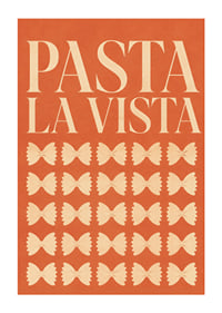 Typografisches Pasta-Poster in warmem Terrakotta mit verspielten Farfalle-Formen.-1