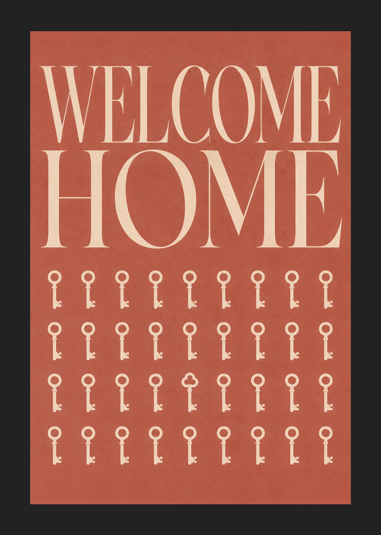 Een warme, terracotta-kleurige typografische poster met sleutels en een uitnodigende uitstraling.-12