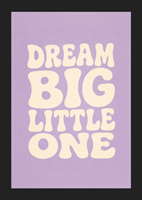 Dromerige typografie in crèmewit tegen een zachte lavendelpaarse achtergrond voor de kinderkamer.-5