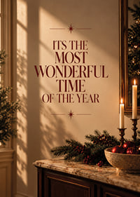 Elegante póster navideño con tipografía cálida y un ambiente festivo.-7