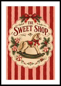 Póster navideño de inspiración vintage con caballito mecedora, bastones de caramelo y las clásicas rayas rojas.-0