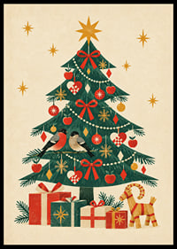Un árbol de Navidad decorado con jilgueros, paquetes y cálidos detalles nórdicos.-6