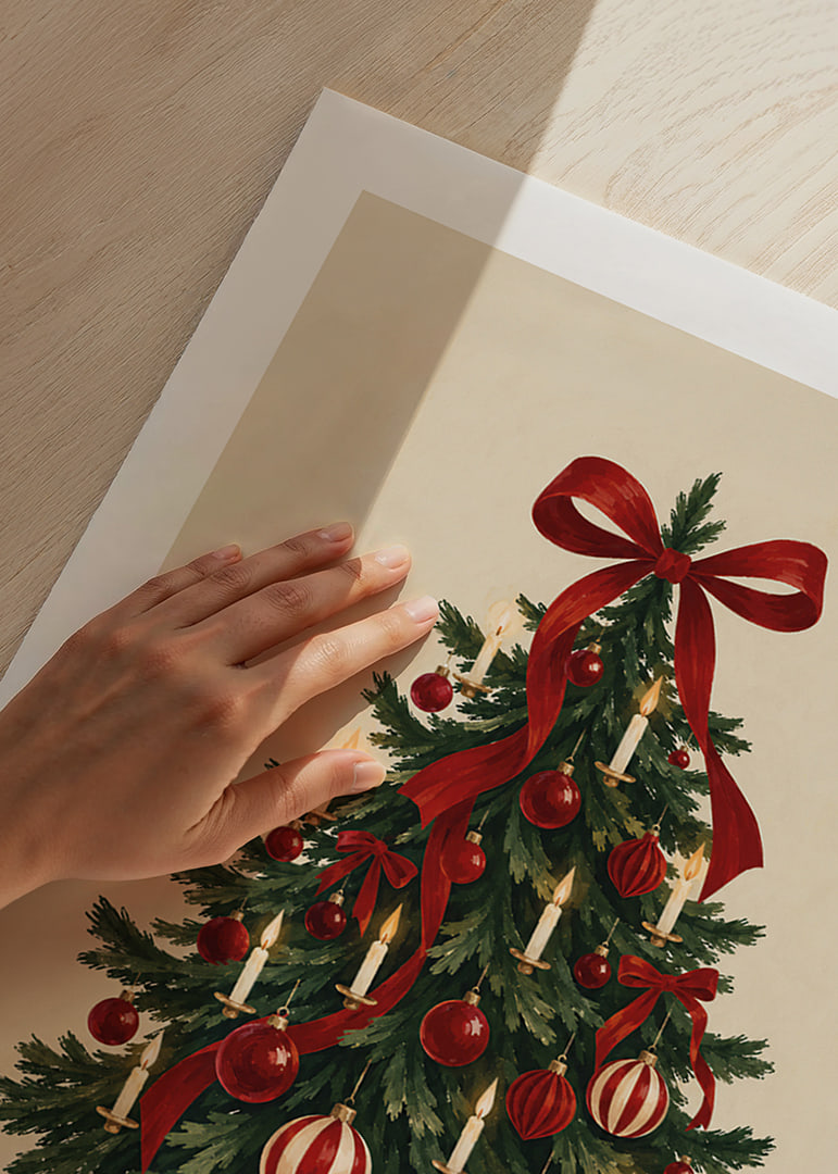 Un árbol de Navidad clásico con lazos rojos, adornos y velas en un cálido estilo de acuarela.-12