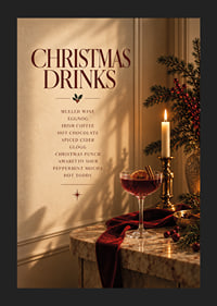 Cartel navideño con ambiente festivo, con bebidas invernales, velas y tonos rojo intenso.-5