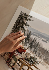 Sniegotās ragavas ar karstu dzērienu rada mierīgu un mājīgu ziemas sajūtu.-9
